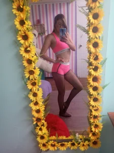 Chanelll_Taylorr_ Pink is pretty, it looks pretty on me, don't you think? Immagine 