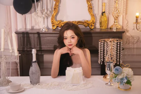 Public de Eliana-ik  3 Imagens