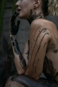 Nura_n_Sarah NURA. My body is my art. Foto 5