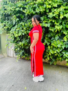 EmilyQueen3x Outdoor Immagine 