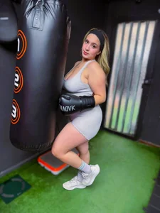 Cloee_Rainbow1 Your naughty girl at the gym 😈🔥 Pic 2