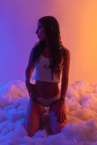 EimySanchez Irresistible when . টি ছবি