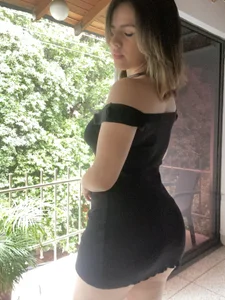 AlannaLove__: Public ( фото)