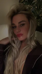 Public od MazyBlue  4 snímek