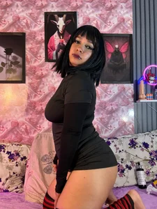ScarlettMoon02 Hot Mavis Transilvania hotel Sucking🦇🦇🦇🖤 Pic 3