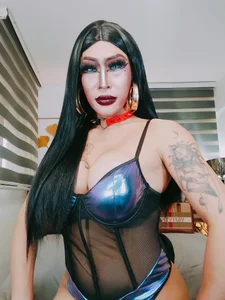 DominateMistressTania SEXY HOT🔥🔥🔥MY BITCH🤨🤨🤨 slika