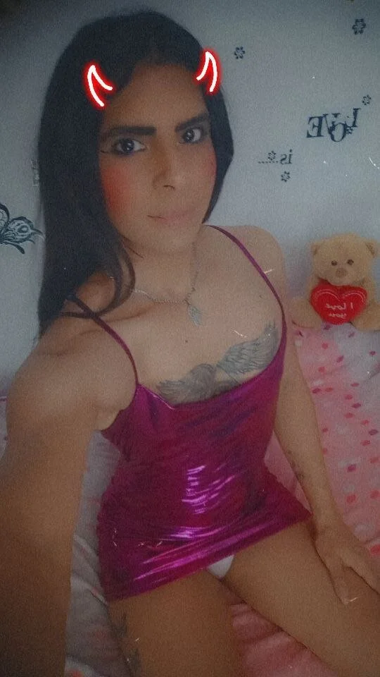 karen_sophia immagine di tendenza 274