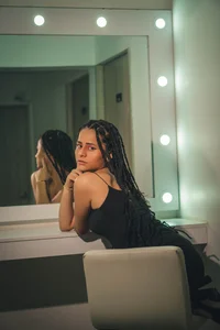 If you knew what was going through my mind you would be surprised😈 de Giselle_Roldan  Imagens