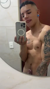 Jona de JOXMAXX  Imagens