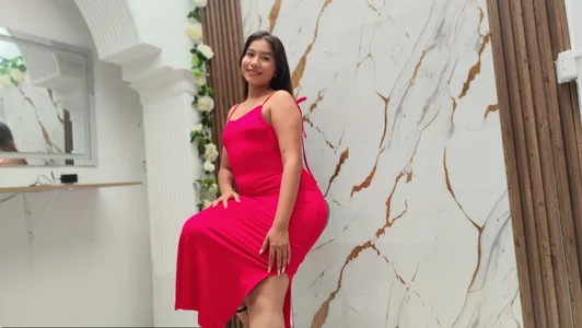GabyGomez Red Velvet Goddess 🔥 Pic