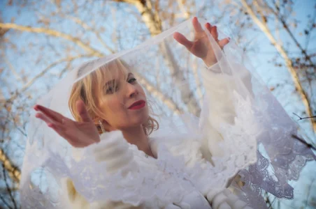 AdrianaSea Bride's Walk Pic 6