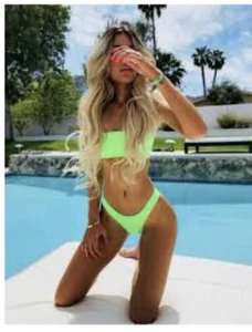 Elissiya11 Public slika