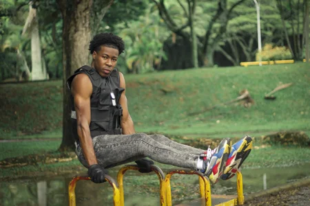 Lil_Curved I WILL BE YOUR SEXY POLICE!! Pic 5