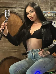 SCARLETT_INK_ 🫨🫨  3 снимка
