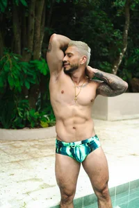 Seth_Vega_ A little sunshine on my body ☀️ Pic 6
