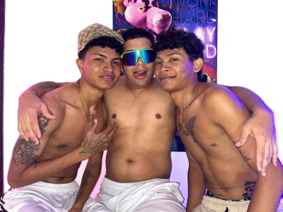 Goldengroupk26's XXX Nude Photo 1