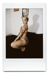 Rubyrichhxo kullanıcısının Take a peek. albümü -  2 fotoğraf