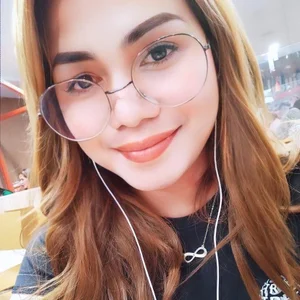 Love me de sexymegretle_32  2 Imagens