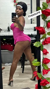 thatgirl_nini's XXX Nude Photo 1