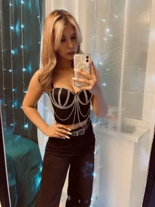 FloDesisles Me again Pic 2