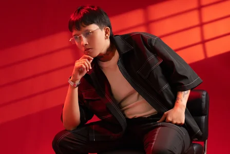 Elegance and sensuality😈 od SamBlaze_  3 snímek