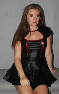 VanLifeVixen cosplay Pic 8