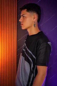 Ethan_Brooks_ BE PART OF MY WORLD AND FEEL THE HEAT Pic 2