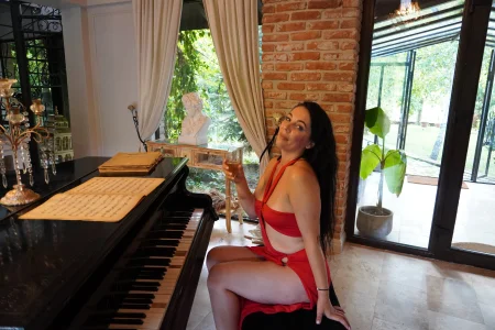 CharmingLilith Piano Pics Gambar 4