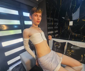 Stefany_PiInk SEXY STEFANY Pic 9