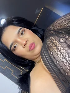AbbyBrooke1 Click follow and stay close. 💋 Pic 4