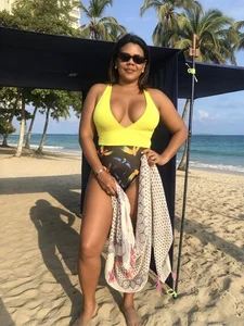 Nina_Rouus beach day Bilde 3