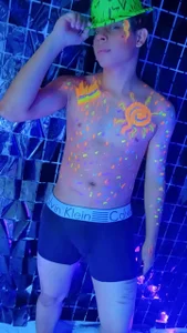 Wiiliam_20 photos neon Foto