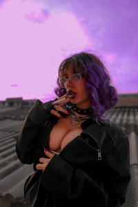 Sunset on the rooftop?🌤 de rihonna_hs8  8 Imagens