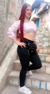 Chanel-Rousse Public Pic 2