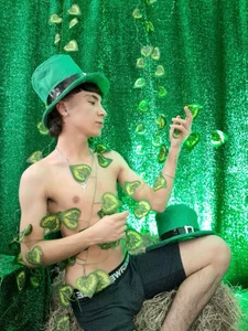 XanderGrey8 St. Patrick's Day 🍀✨ Foto 2