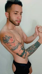 TonyCollins_ Made by me Foto 3