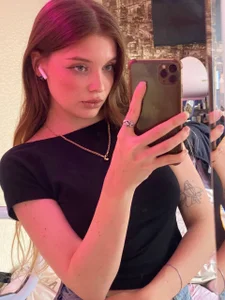 _Lily_Moon_ Public Pic 3