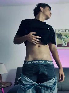 your boy <3 od dennis_hills  3 snímek