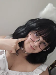 cute_aggro_gamer_girl Public Pic 5