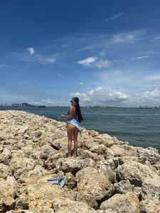 sarayu- beach with blue Immagine  4