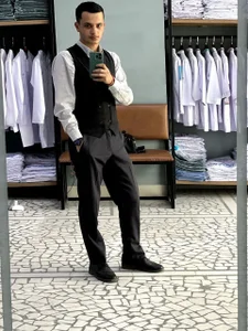 jeremyhotties Wild Elegance Gambar