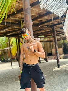 JAYCOB00 BEACH  2টি ছবি