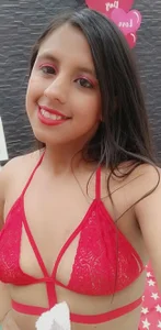 ZaidaWet Red love Pic 2