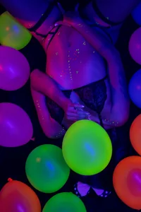 Babe_ali kullanıcısının Neon albümü -  4 fotoğraf