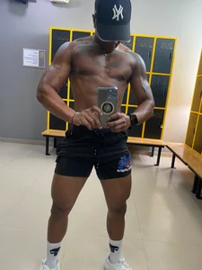 ronnie_7777 This is my year 🥂 صورة واحدة|ronnie_7777 This is my year 🥂 صورتان|ronnie_7777 This is my year 🥂  6 صور|ronnie_7777 This is my year 🥂  6 صورة