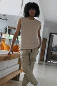 its here de DEAMOL  3 Imagens