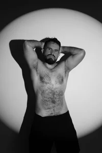 SbasTone_MuscleのBlack and Withe 😏の 3枚の写真