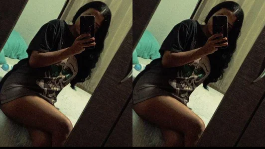 NikkiTorresSS Public Foto