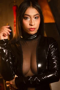 Carolina_Arias 😈 Pic 3