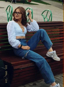 EmiliaLeuze Public Pic 8